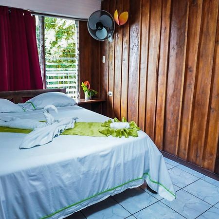 Hospedaje Angeluz Quesada  Exteriér fotografie