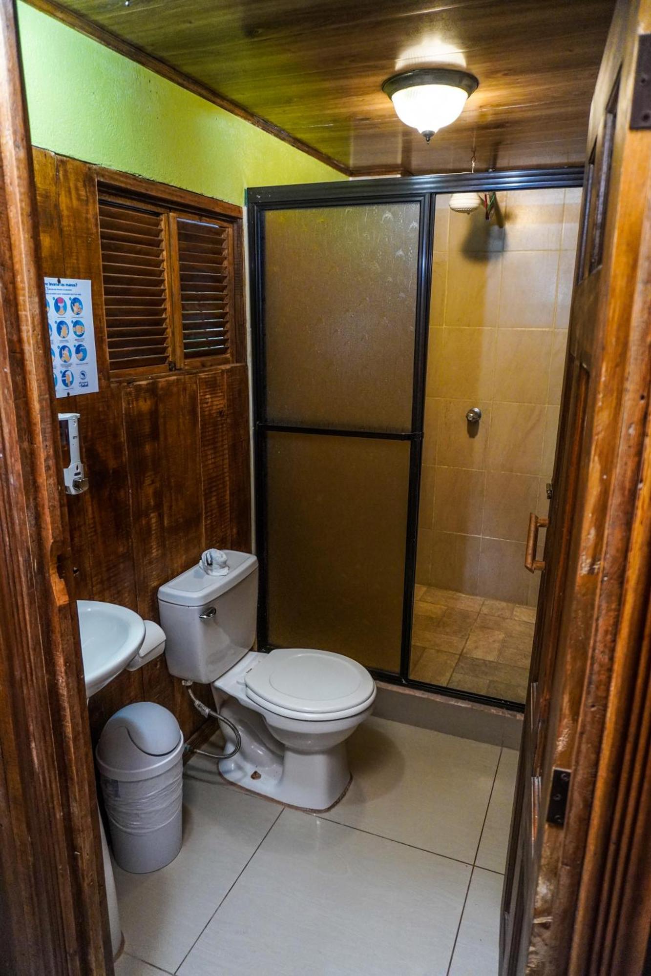 Hospedaje Angeluz Quesada  Exteriér fotografie