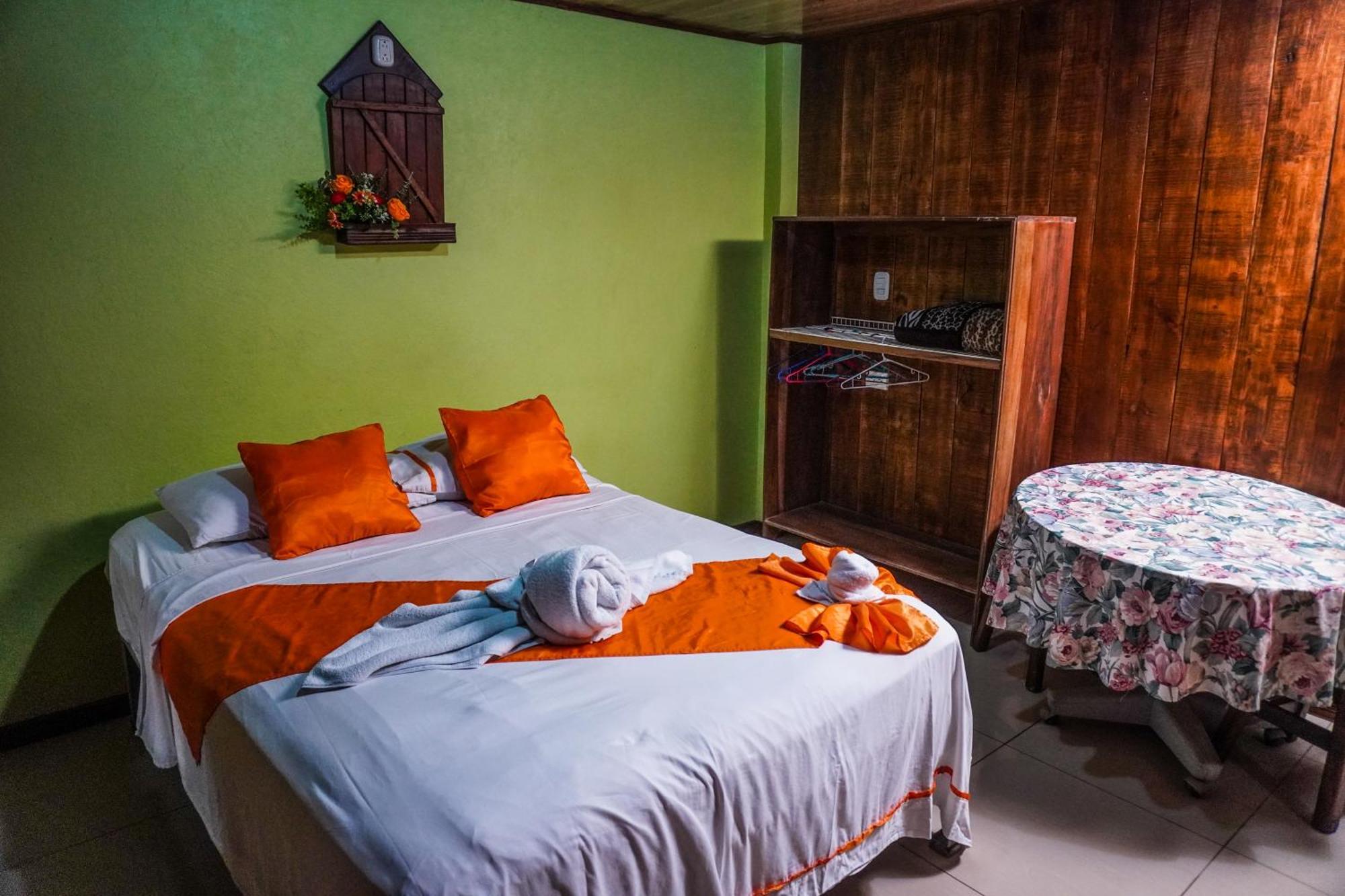 Hospedaje Angeluz Quesada  Exteriér fotografie