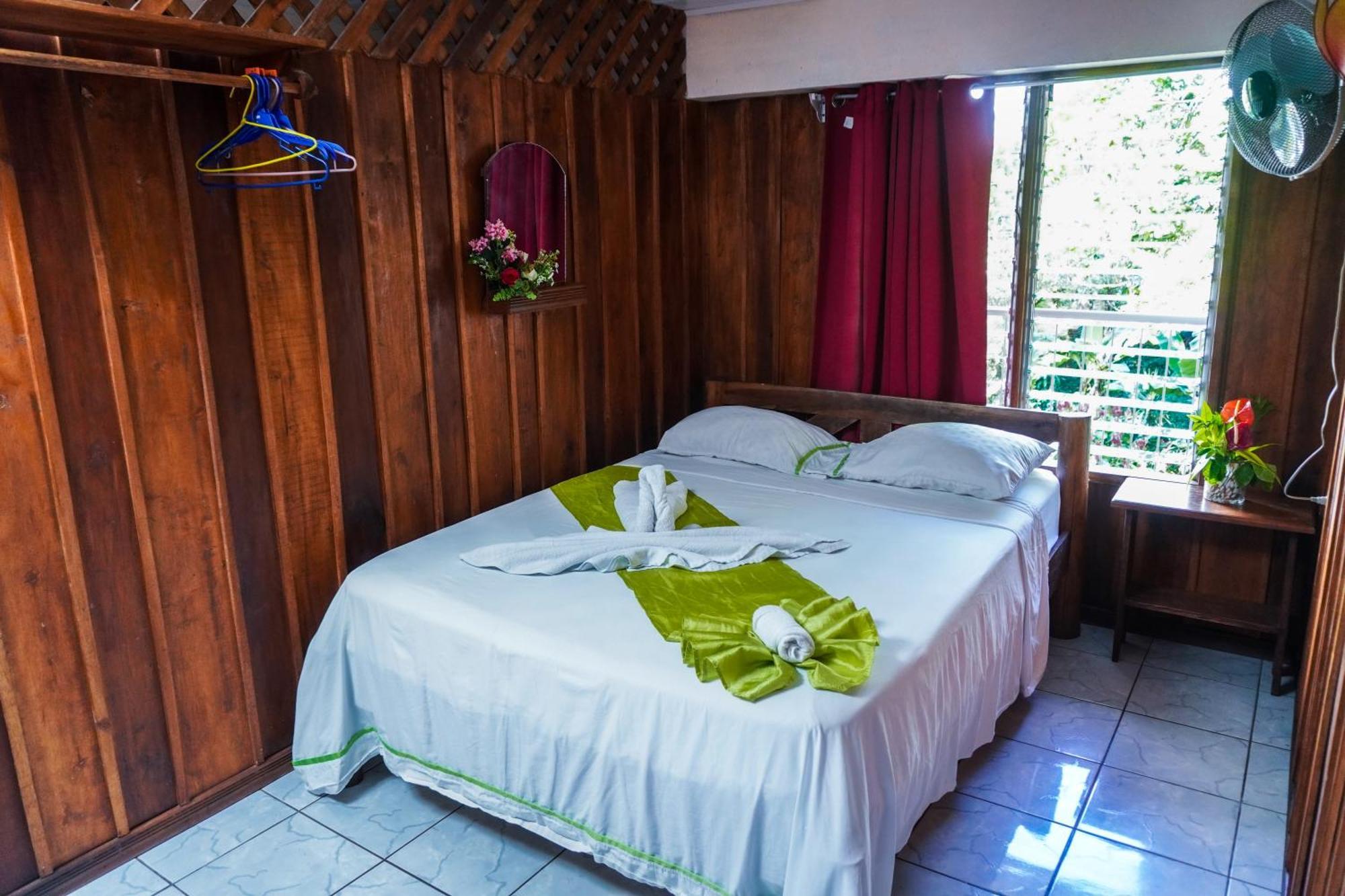Hospedaje Angeluz Quesada  Exteriér fotografie